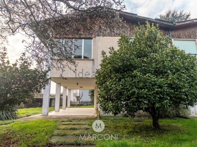 Case e ville in vendita di 168 m²