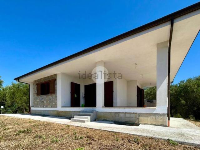Case e ville in vendita di 168 m² in Via Castello