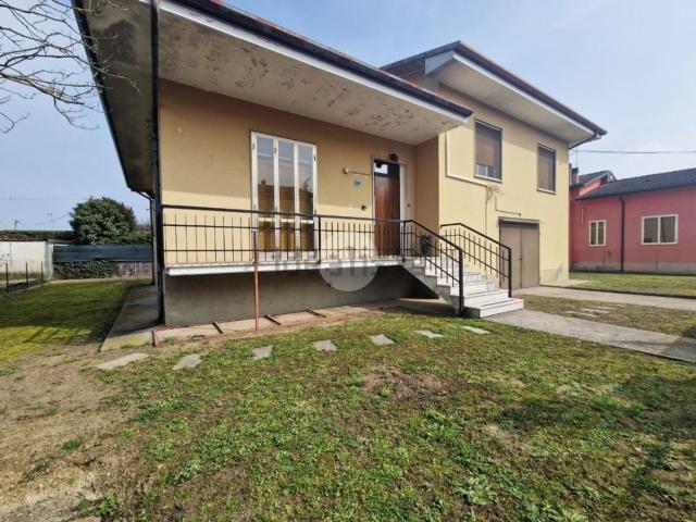 Case e ville in vendita di 168 m² in Via Bonomi, 3