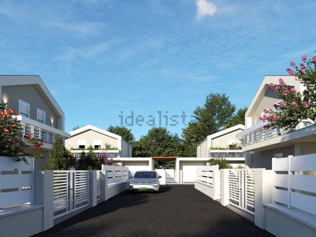Case e ville in vendita di 168 m² in Via Giovannina