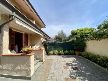 Case e ville in vendita di 168 m² in Via San Giovanni Bosco, 55