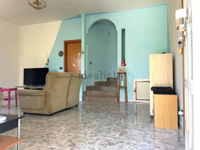 Case e ville in vendita di 168 m² in Via Palmiro Togliatti