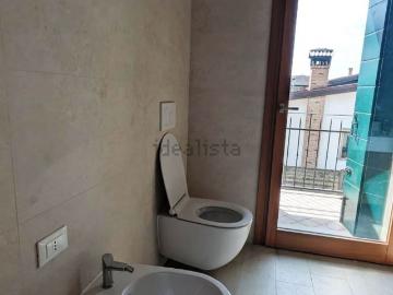 Case e ville in vendita di 168 m² in Via Piave, 11