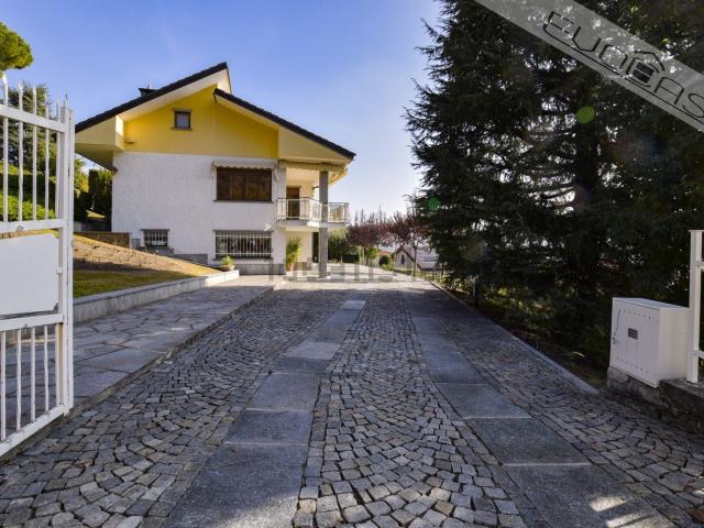 Case e ville in vendita di 168 m² in Via Pramartino, 22