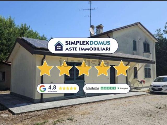 Case e ville in vendita di 168 m² in Via Valmana