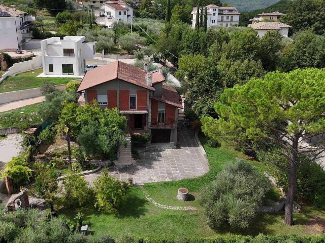 Case e ville in vendita di 169 m²
