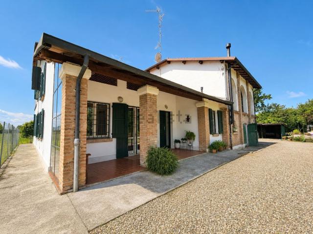 Case e ville in vendita di 169 m² in Via Guido Mazzali, 23