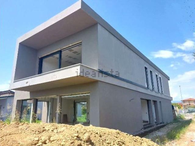 Case e ville in vendita di 169 m² in Via Roma