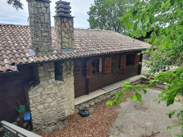 Case e ville in vendita di 169 m² in Località Piani Uggi