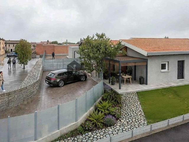 Case e ville in vendita di 170 m²