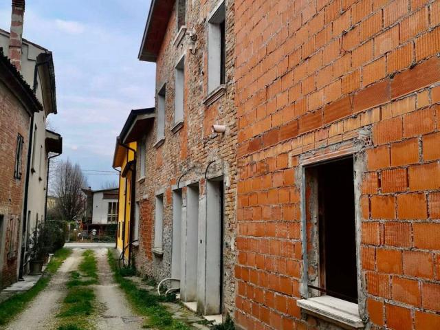 Case e ville in vendita di 170 m²
