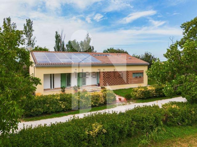 Case e ville in vendita di 205 m²