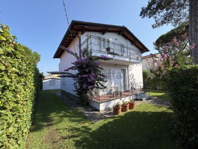 Case e ville in vendita di 170 m²