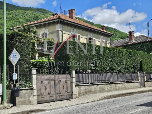 Case e ville in vendita di 170 m²