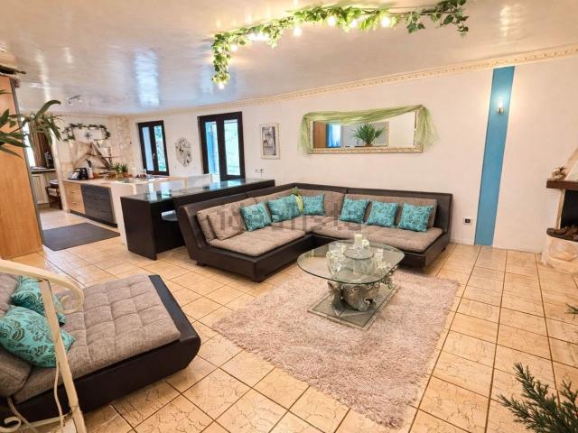 Case e ville in vendita di 170 m²