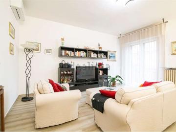 Case e ville in vendita di 170 m² in Via C. Cavour, 3