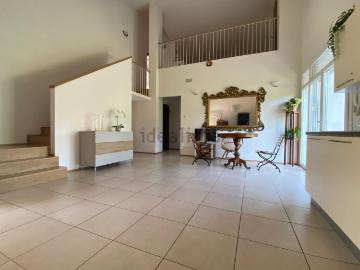 Case e ville in vendita di 170 m² in Via Caduti di Sabbiuno