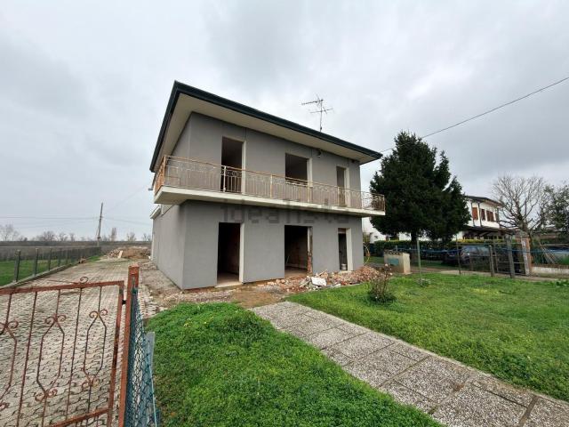 Case e ville in vendita di 170 m² in Via Canaletta Inferiore