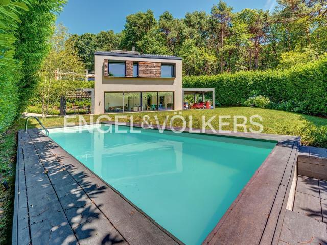 Case e ville in vendita di 170 m² in Via Cascina Pelada
