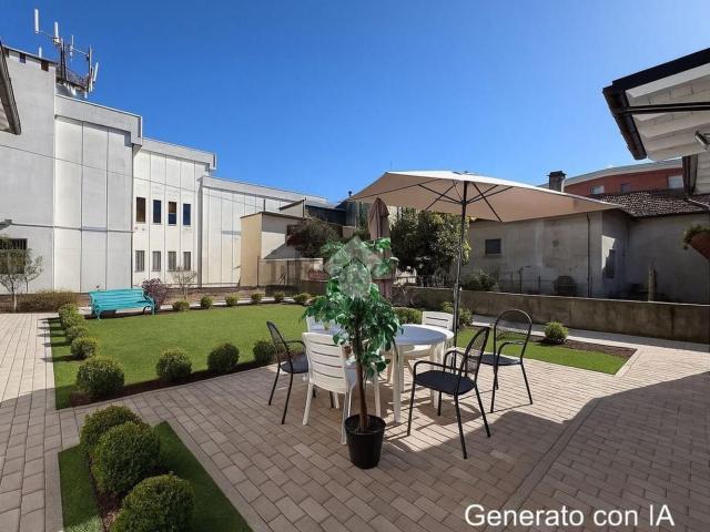 Case e ville in vendita di 170 m² in Via Cesare Battisti, 54