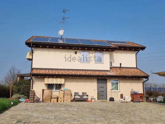 Case e ville in vendita di 170 m² in Via Belvedere