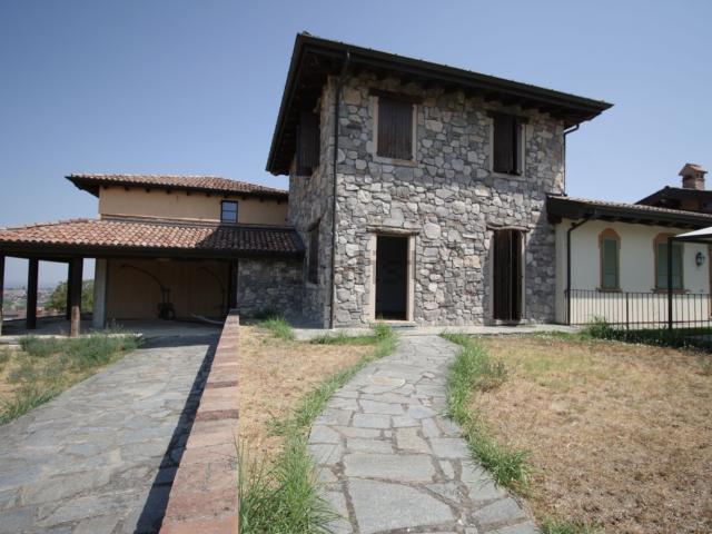 Case e ville in vendita di 170 m² in Via Diola, 23