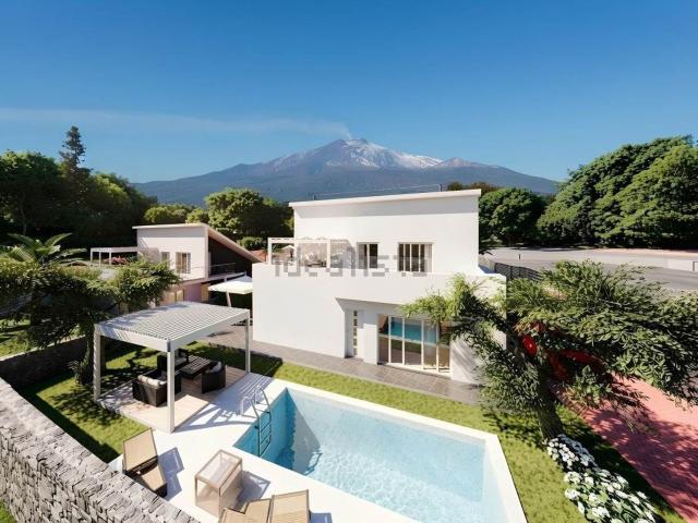 Case e ville in vendita di 170 m² in Via Etnea