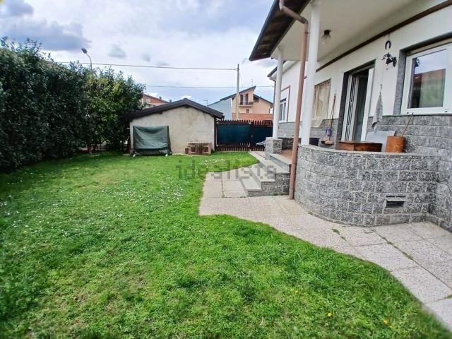 Case e ville in vendita di 170 m² in Via Fornace Vecchia