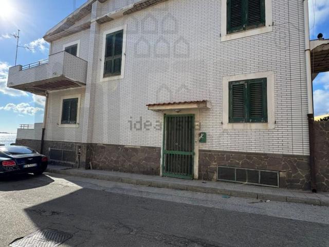 Case e ville in vendita di 170 m² in Via Fortino
