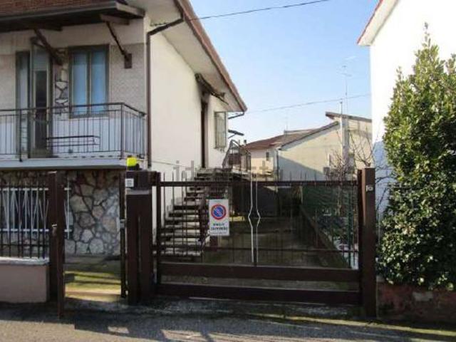 Case e ville in vendita di 170 m² in Via Legnaghese, 34
