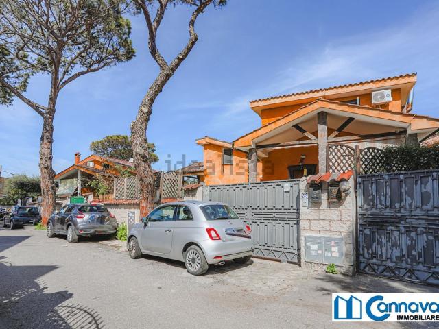 Case e ville in vendita di 170 m² in Via Monte Cauriol
