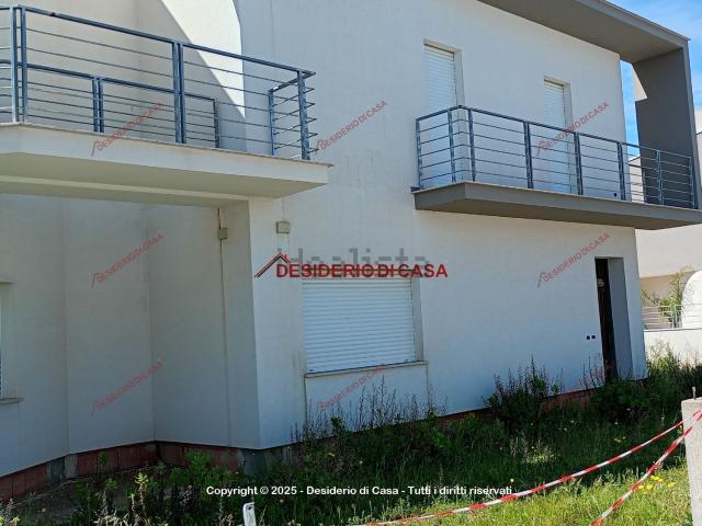 Case e ville in vendita di 170 m² in Via Sacerdote Filippo Canalella, 3
