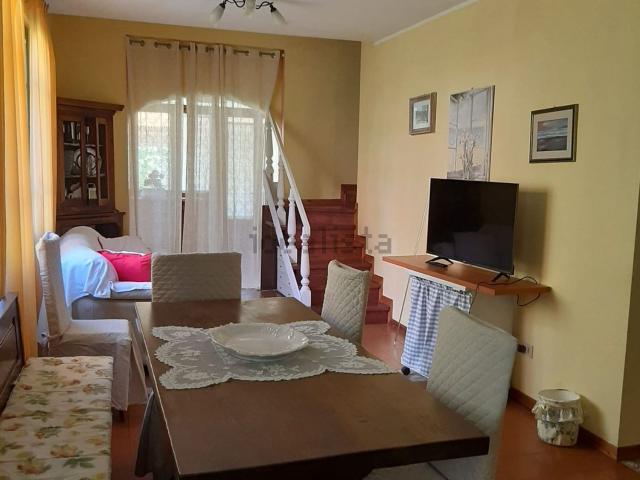 Case e ville in vendita di 170 m² in Via Padre Ignazio da Carrara