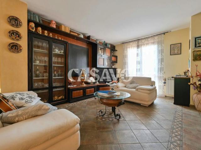 Case e ville in vendita di 170 m² in Via Vito Schifani, 12