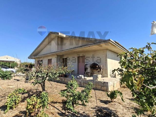Case e ville in vendita di 170 m² in Contrada Cannizzara