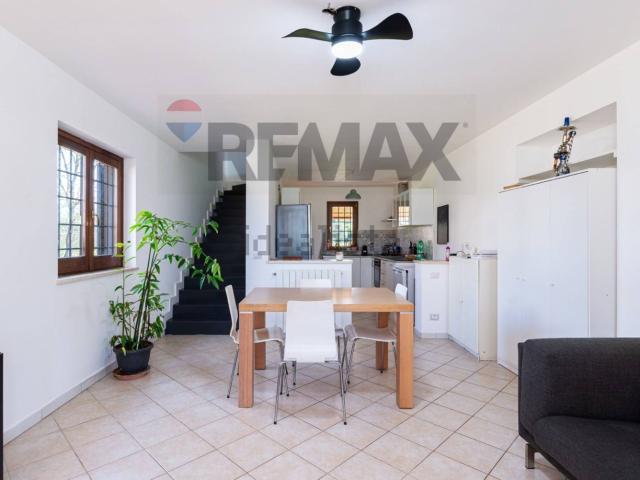 Case e ville in vendita di 170 m² in Strada di Cerreto
