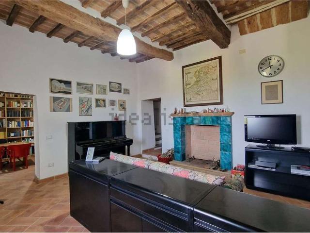Case e ville in vendita di 170 m² in Via Roma