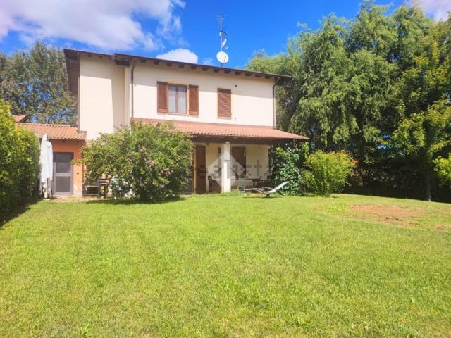 Case e ville in vendita di 171 m²