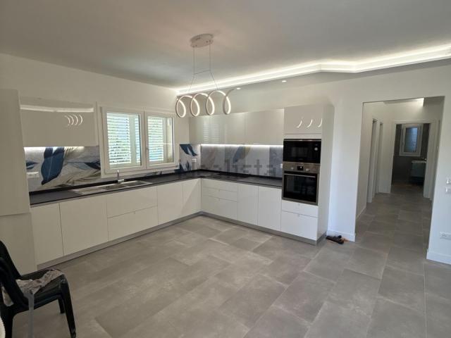 Case e ville in vendita di 171 m² in Via Don Sebastiano Leone