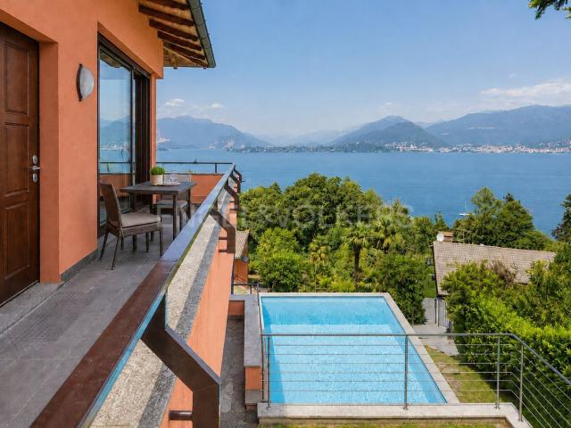 Case e ville in vendita di 171 m² in Via del Roccolo, 14