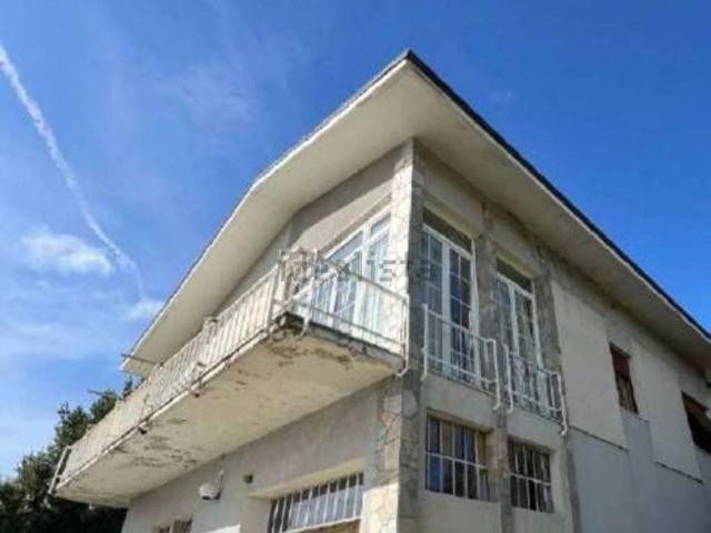Case e ville in vendita di 171 m² in Via Fulvio Mazzucco