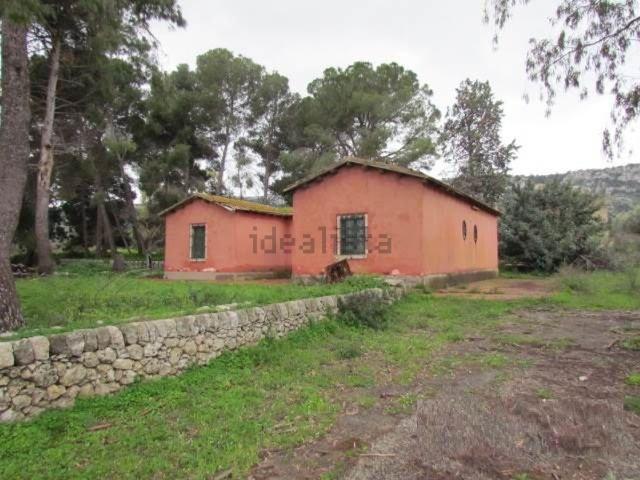 Case e ville in vendita di 171 m² in Strada Priolo Floridia