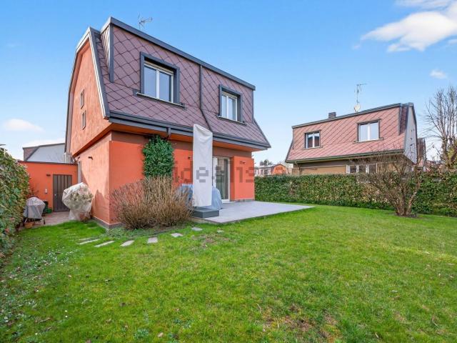 Case e ville in vendita di 172 m² in Via Campo Gallo, 49