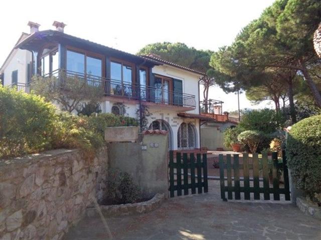 Case e ville in vendita di 172 m² in Via di Pontecchio