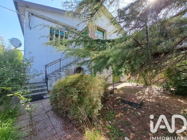 Case e ville in vendita di 172 m² in Via Trieste