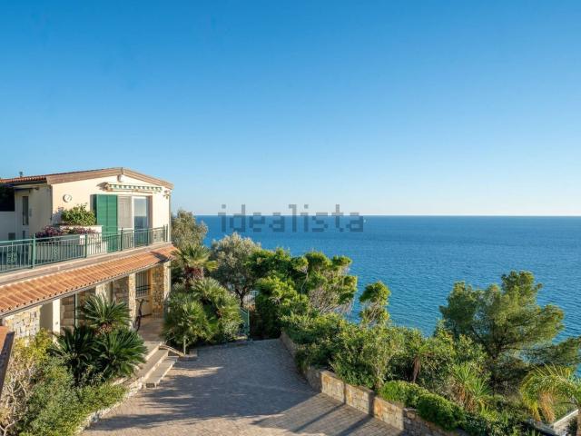 Case e ville in vendita di 172 m² in Corso Giuseppe Mazzini