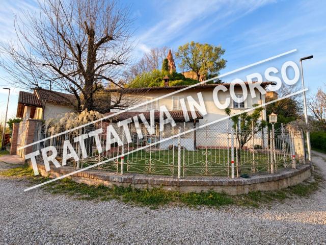 Case e ville in vendita di 172 m² in Piazza Bartolomeo Gosio