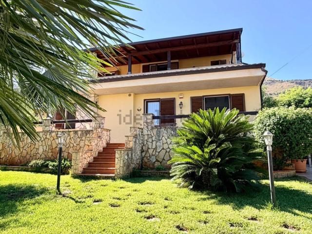 Case e ville in vendita di 173 m²