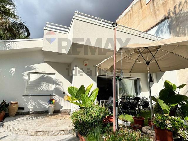 Case e ville in vendita di 173 m² in Via Bartolomeo Ferraro, 5