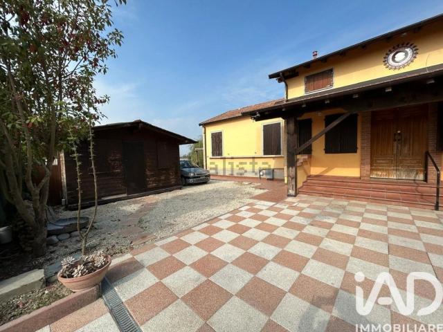 Case e ville in vendita di 173 m² in Via Pitoccheria